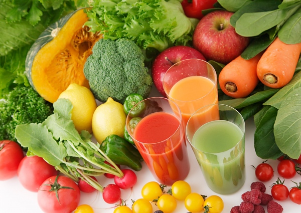 Ăn uống đủ chất, bổ sung nhiều rau củ quả